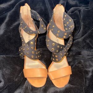 Via Spiga Black Studded Wrap Heels with Tan Leather Toe Sz 7